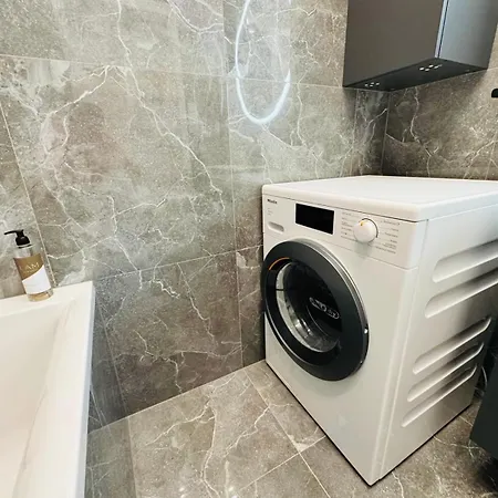 Lam Gold- Terrace - Free Parking *