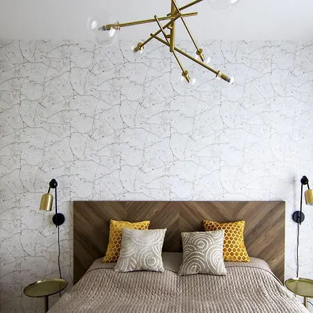 Lam Gold- Terrace - Free Parking Apartment *