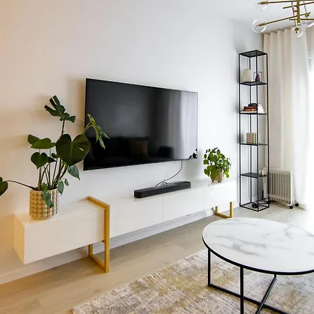 Lam Gold- Terrace - Free Parking *